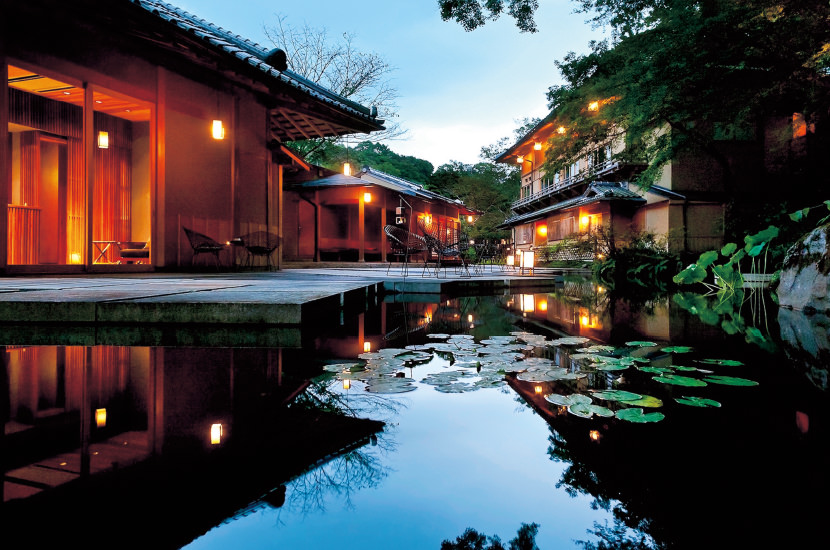 京都らしい日本庭園を現代的に昇華した水の庭