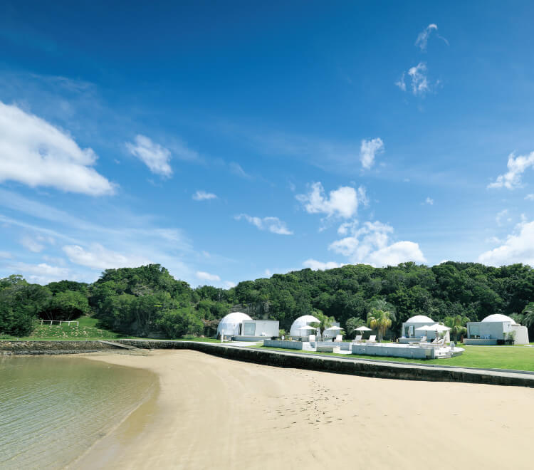 グランピングに!温泉に!世界遺産に!絶景に出合える和歌山へ